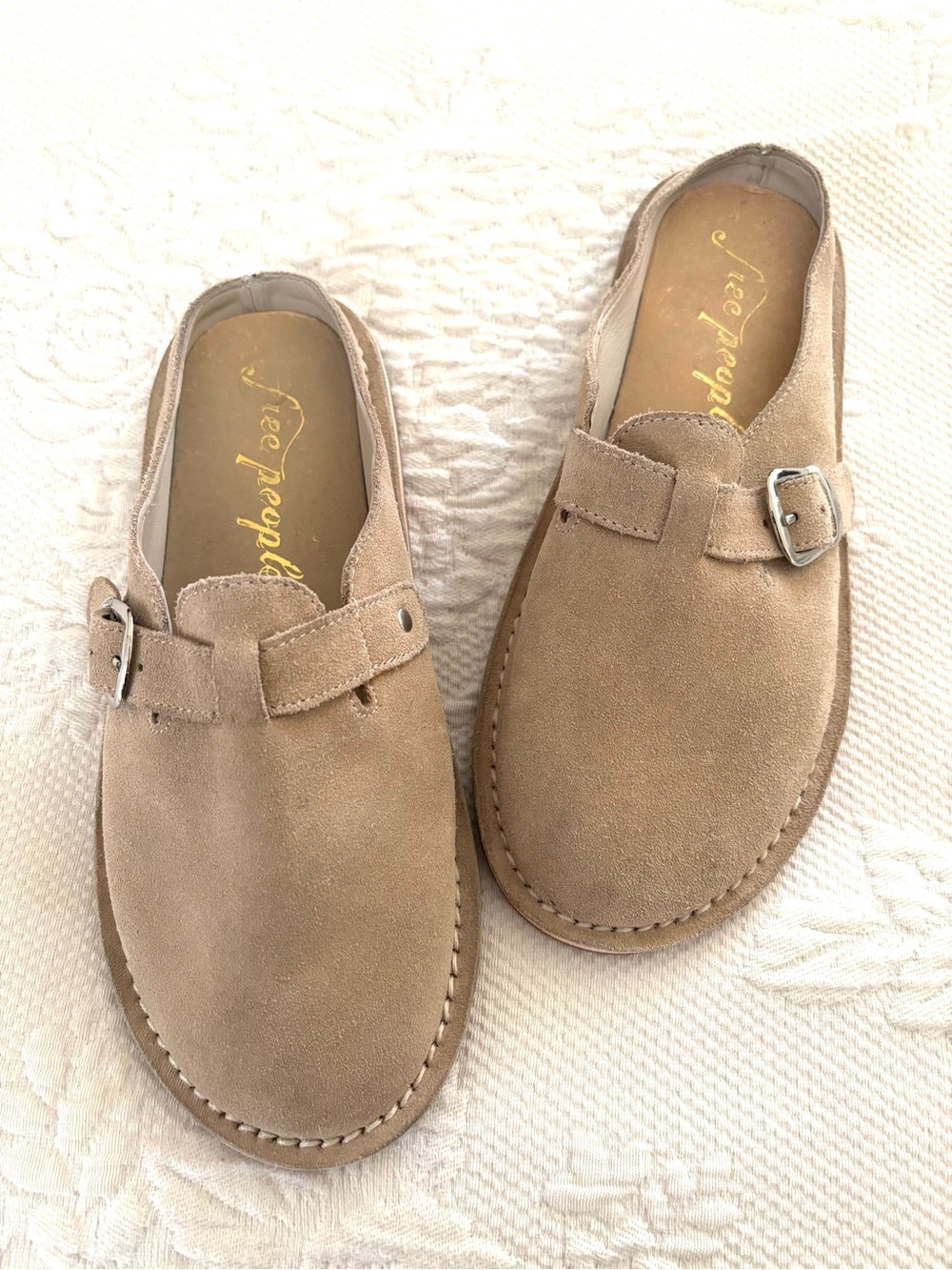 Free people clog mules suede sz EU3 7 
US sz 7